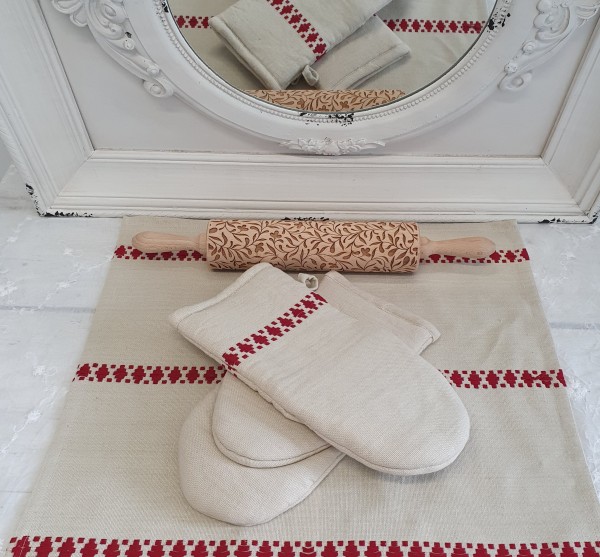 2 Ofenhandschuhe KARL sand rot bestickt Backofen Baumwolle Landhaus