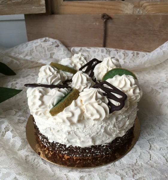 DEKO TORTE KIWI Sahne Schoko