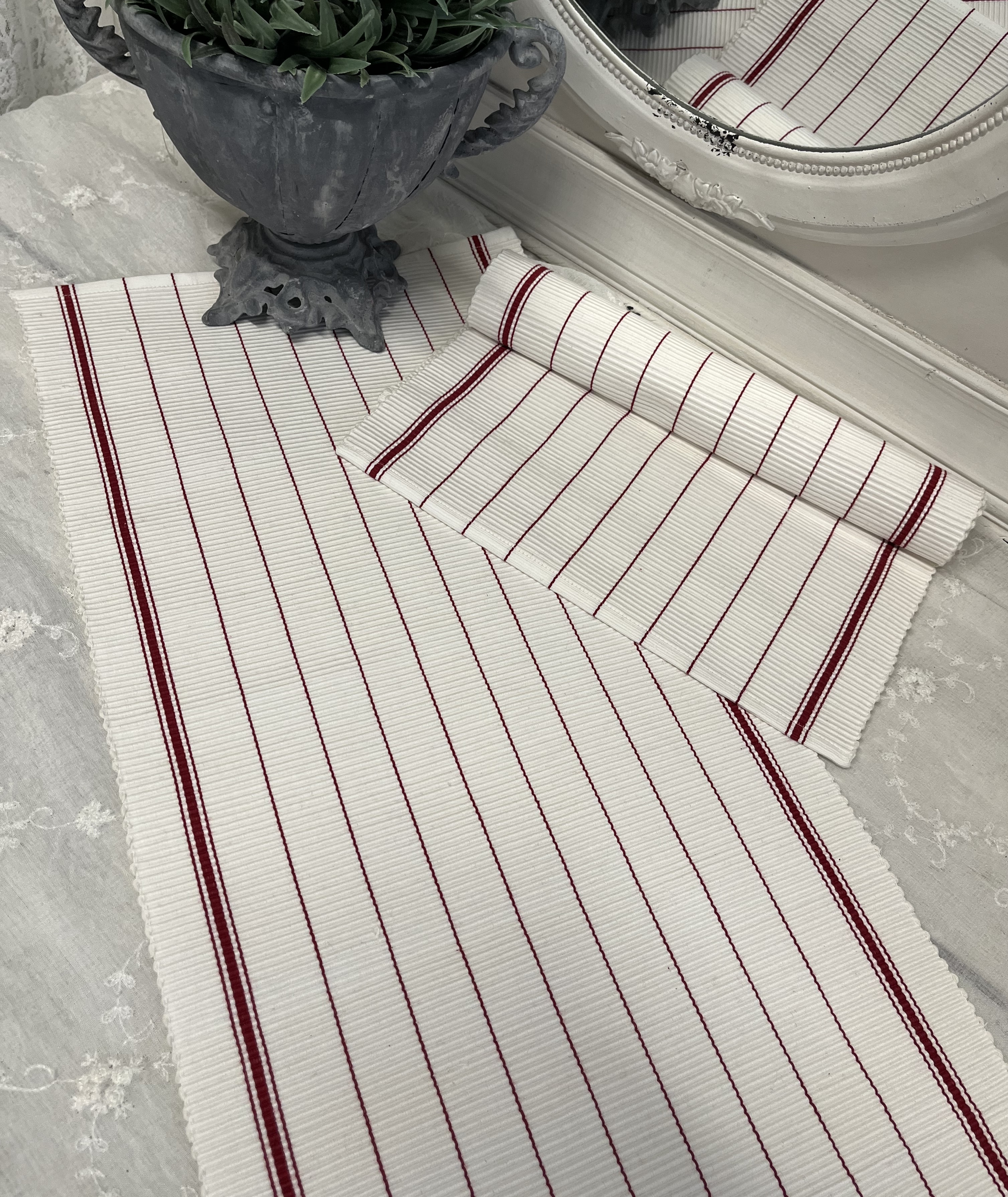 Tischläufer KATARINA Weiß Rot 35 x 120 cm Baumwolle Shabby Landhaus |  Tischsets & Platzsets | Küche | Zauberhafter Landhausstil