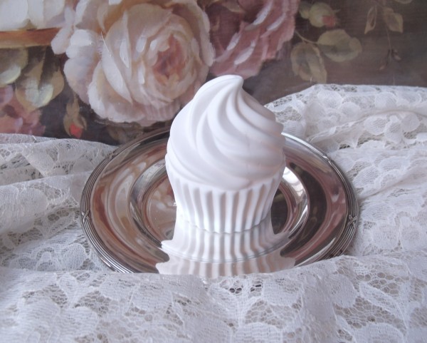 Tischlampe CUP CAKE weiß LED Batterie Nachtlicht