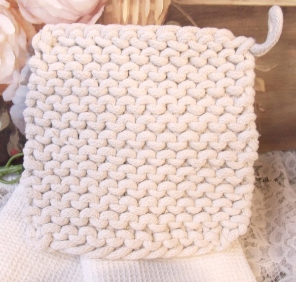 Topflappen WILMA OFFWHITE CREME 20x20cm Häkel Look Landhaus Vintage Shabby