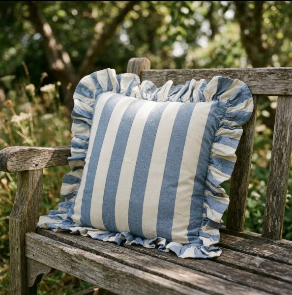 2 er Set Kissenbezug TAMI Blockstreifen MARINEBLAU / OFFWHITE mit Volant 45x45 cm